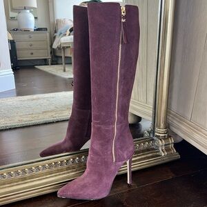 Michael Kors’s boots, beautiful purple size 6